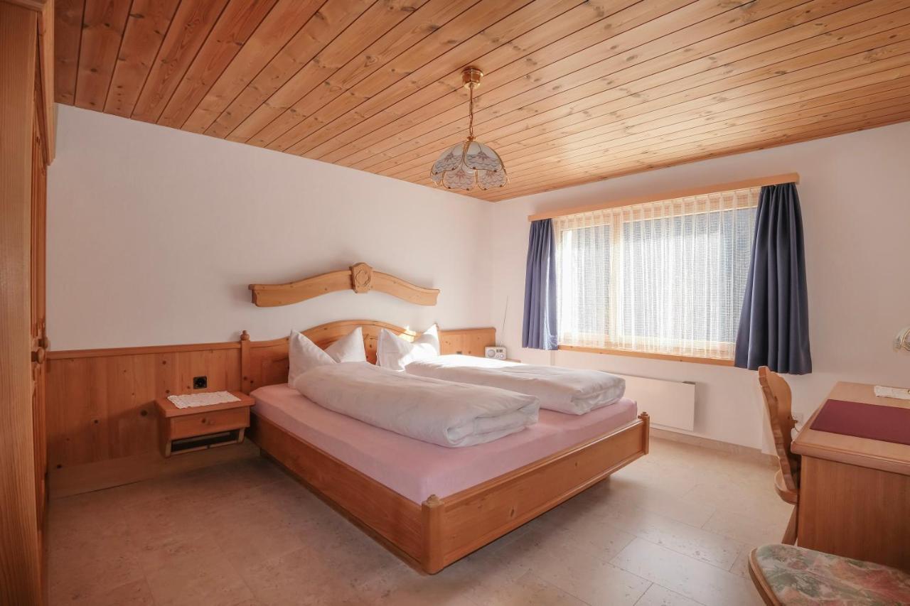 Chasa Plajet Apartment Ramosch Ngoại thất bức ảnh
